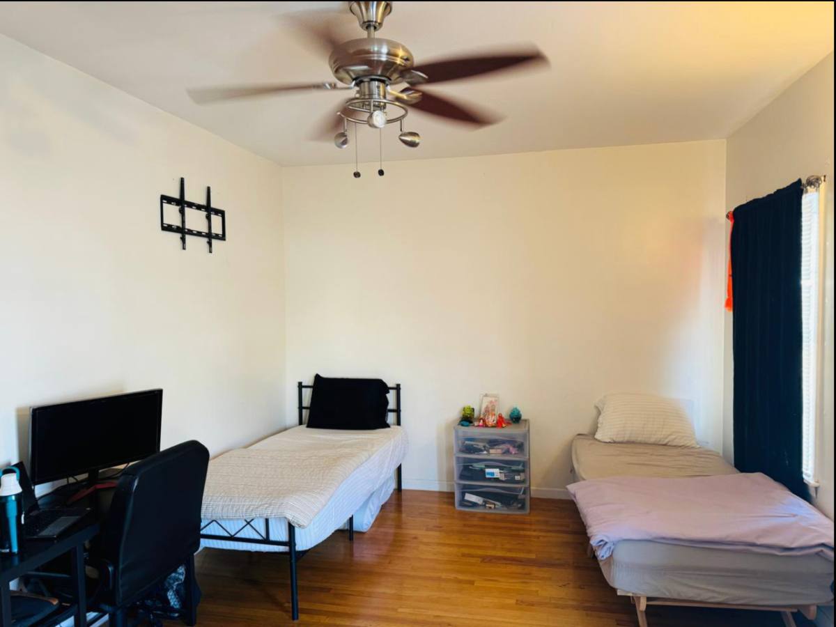 Master bedroom near Journal Square photo 1